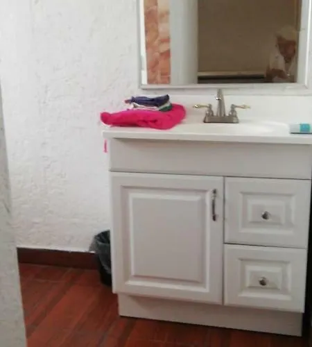 Bonnies Guest house *